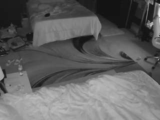 voyeurcam-baileybase-room