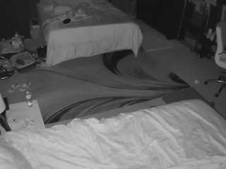 voyeurcam-baileybase-room