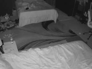 voyeurcam-baileybase-room
