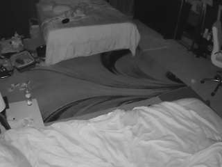 voyeurcam-baileybase-room