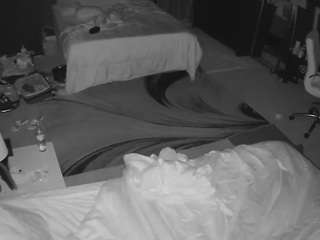 voyeurcam-baileybase-room