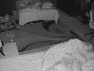 voyeurcam-baileybase-room