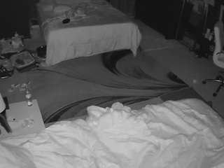 voyeurcam-baileybase-room
