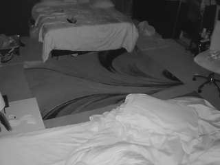 voyeurcam-baileybase-room