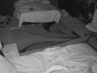 voyeurcam-baileybase-room