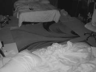 voyeurcam-baileybase-room