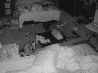 voyeurcam-baileybase-room