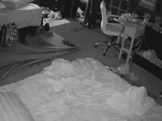 voyeurcam-baileybase-room