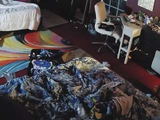 voyeurcam-baileybase-room