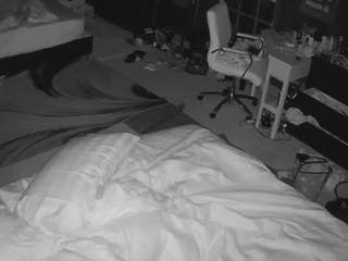 voyeurcam-baileybase-room