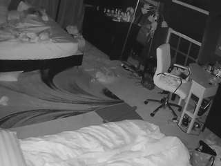 voyeurcam-baileybase-room