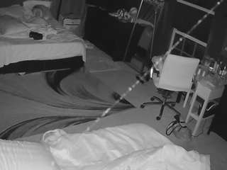 voyeurcam-baileybase-room