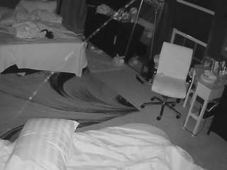 voyeurcam-baileybase-room