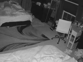 voyeurcam-baileybase-room