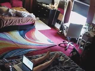 voyeurcam-baileybase-room