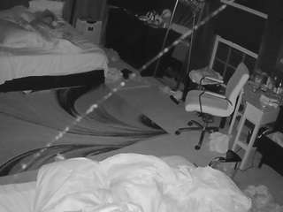 voyeurcam-baileybase-room