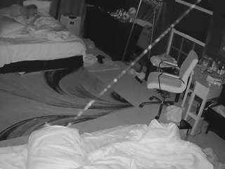 voyeurcam-baileybase-room
