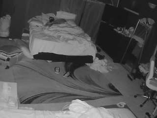 voyeurcam-baileybase-room