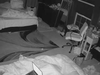 voyeurcam-baileybase-room