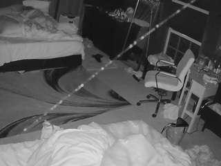 voyeurcam-baileybase-room