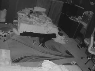voyeurcam-baileybase-room