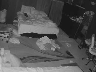voyeurcam-baileybase-room