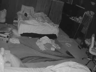 voyeurcam-baileybase-room