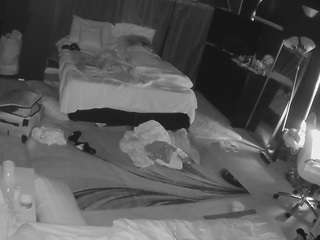 voyeurcam-baileybase-room