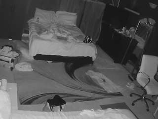 voyeurcam-baileybase-room