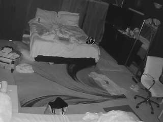 voyeurcam-baileybase-room
