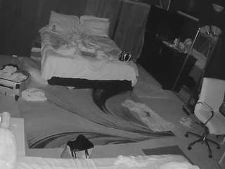 voyeurcam-baileybase-room
