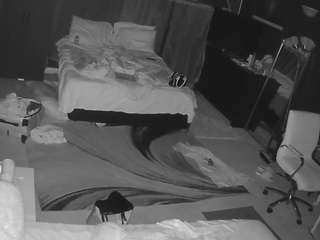 voyeurcam-baileybase-room