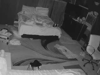 voyeurcam-baileybase-room