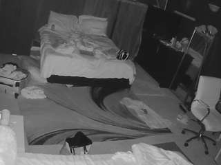 voyeurcam-baileybase-room