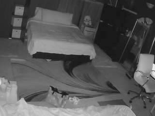 voyeurcam-baileybase-room