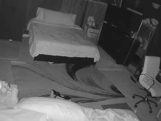 voyeurcam-baileybase-room