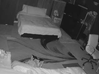 voyeurcam-baileybase-room