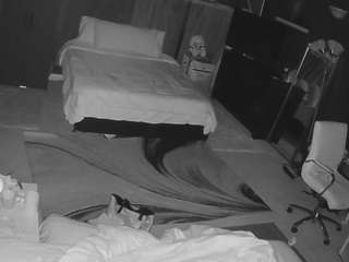 voyeurcam-baileybase-room