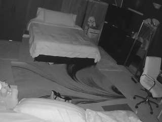 voyeurcam-baileybase-room