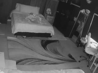 voyeurcam-baileybase-room