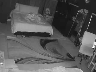 voyeurcam-baileybase-room