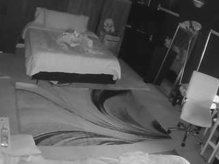 voyeurcam-baileybase-room
