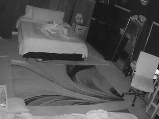 voyeurcam-baileybase-room