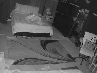 voyeurcam-baileybase-room