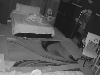 voyeurcam-baileybase-room