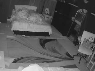 voyeurcam-baileybase-room