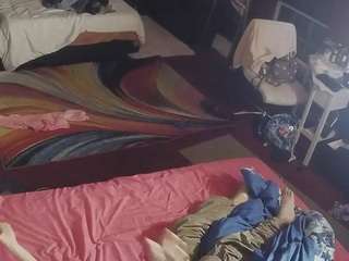 voyeurcam-baileybase-room camsoda