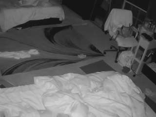 voyeurcam-baileybase-room camsoda