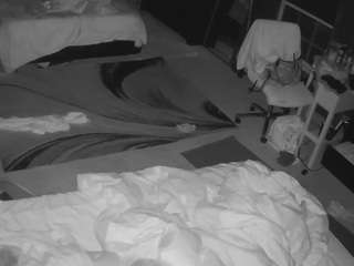 voyeurcam-baileybase-room camsoda