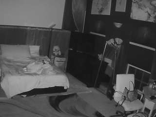 voyeurcam-baileybase-room